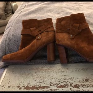 Suede Via Spiga boots